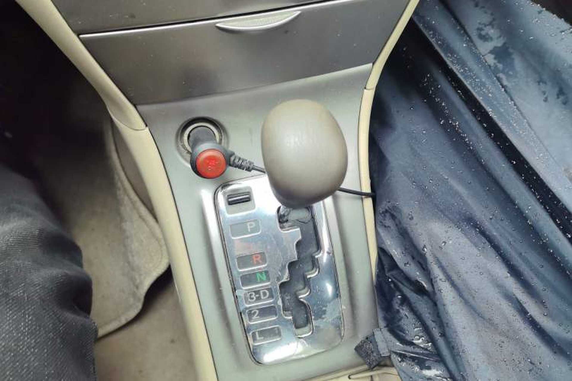 Used Toyota Corolla EX 2010 1.6L Automatic Luxury Edition Gear Lever