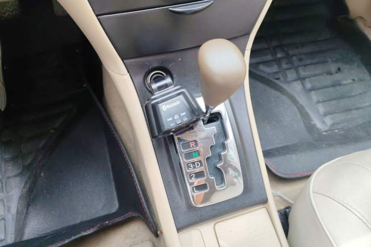 Used Toyota Corolla EX 2010 1.6L Automatic Classic Edition Gear Lever