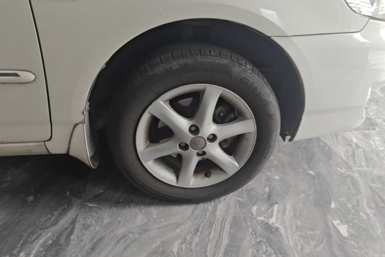 Used Toyota Corolla EX 2010 1.6L Automatic Classic Edition Right Front Wheel Hub