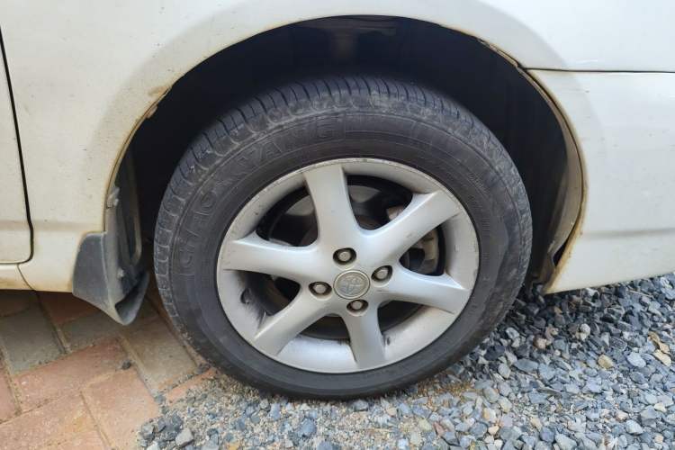 Used Toyota Corolla EX 2010 1.6L Manual Luxury Edition Right Front Wheel Hub