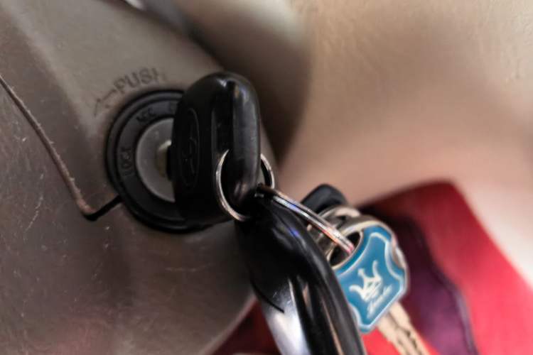 Used Toyota Corolla EX 2010 1.6L Automatic Luxury Edition Vehicle Key