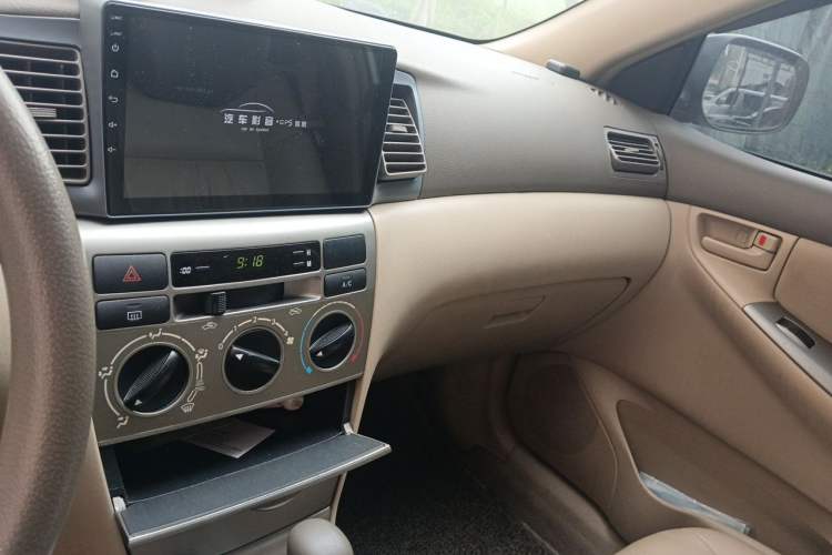 Used Toyota Corolla EX 2011 1.6L Automatic Luxury Edition Audio And AC Panel
