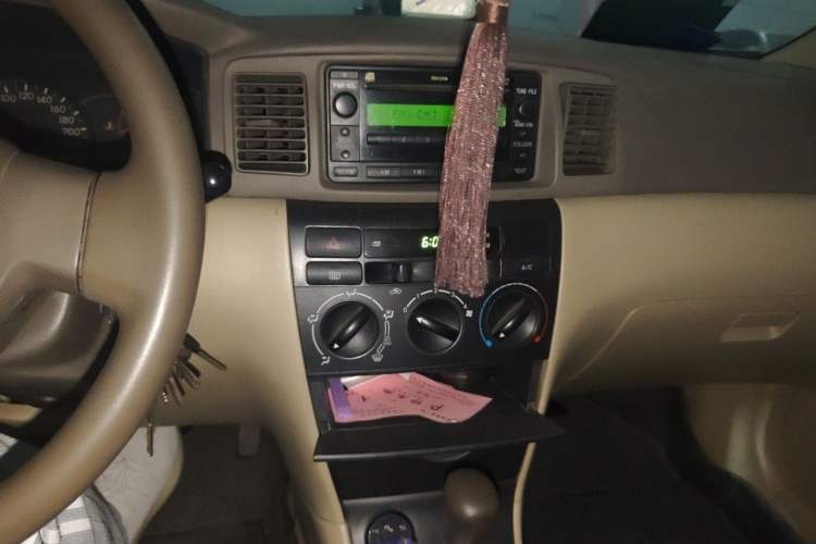 Used Toyota Corolla EX 2011 1.6L Automatic Classic Edition Audio And AC Panel