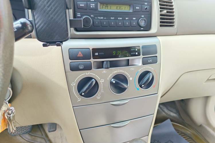 Used Toyota Corolla EX 2011 1.6L Automatic Classic Edition Audio And AC Panel