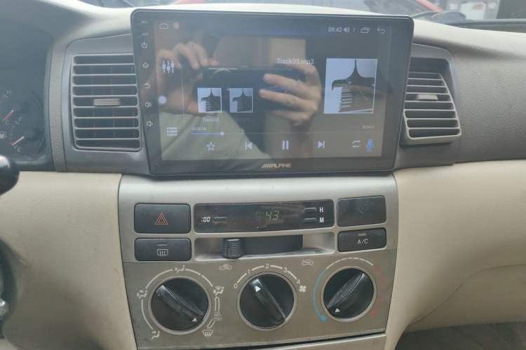 Used Toyota Corolla EX 2011 1.6L Manual Classic Edition Audio And AC Panel