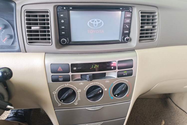 Used Toyota Corolla EX 2011 1.6L Automatic Classic Edition Audio And AC Panel