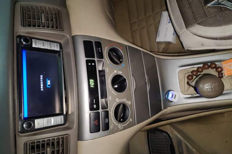 Used Toyota Corolla EX 2011 1.6L Manual Luxury Edition Audio And AC Panel