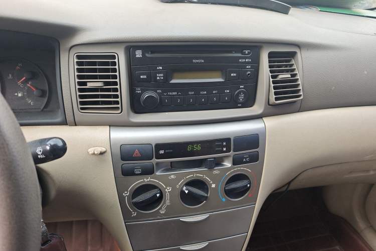Used Toyota Corolla EX 2011 1.6L Automatic Luxury Edition Audio And AC Panel