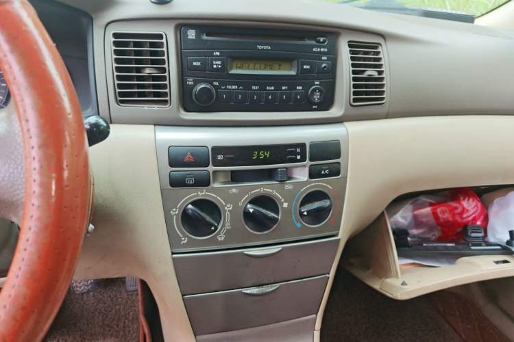 Used Toyota Corolla EX 2011 1.6L Manual Luxury Edition Audio And AC Panel