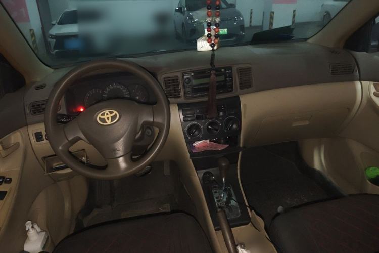 Used Toyota Corolla EX 2011 1.6L Automatic Classic Edition Center Console