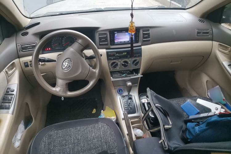 Used Toyota Corolla EX 2011 1.6L Automatic Classic Edition Center Console