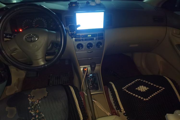 Used Toyota Corolla EX 2011 1.6L Automatic Classic Edition Center Console