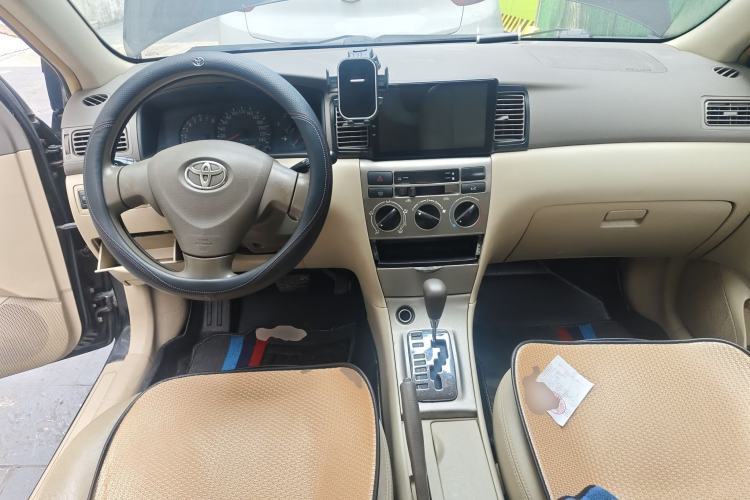 Used Toyota Corolla EX 2011 1.6L Automatic Luxury Edition Center Console