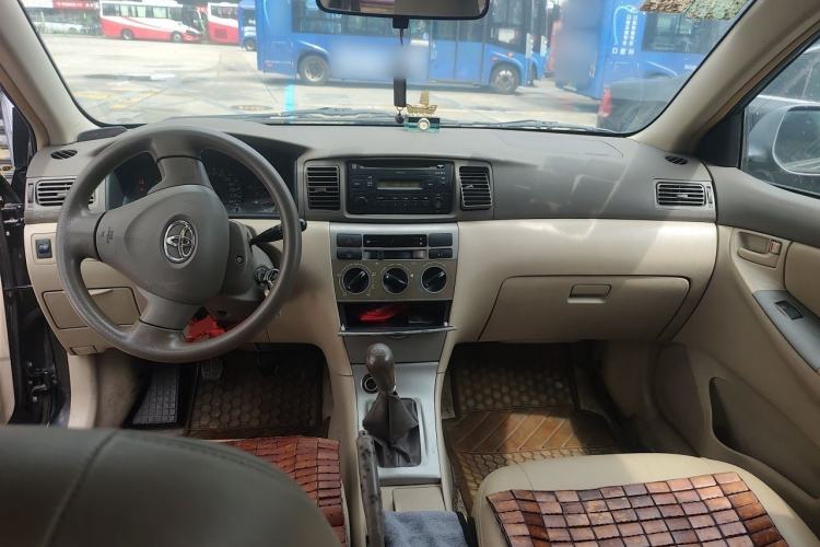 Used Toyota Corolla EX 2011 1.6L Manual Special Offer Version Center Console