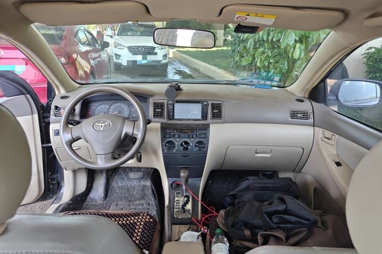 Used Toyota Corolla EX 2011 1.6L Automatic Classic Edition Center Console