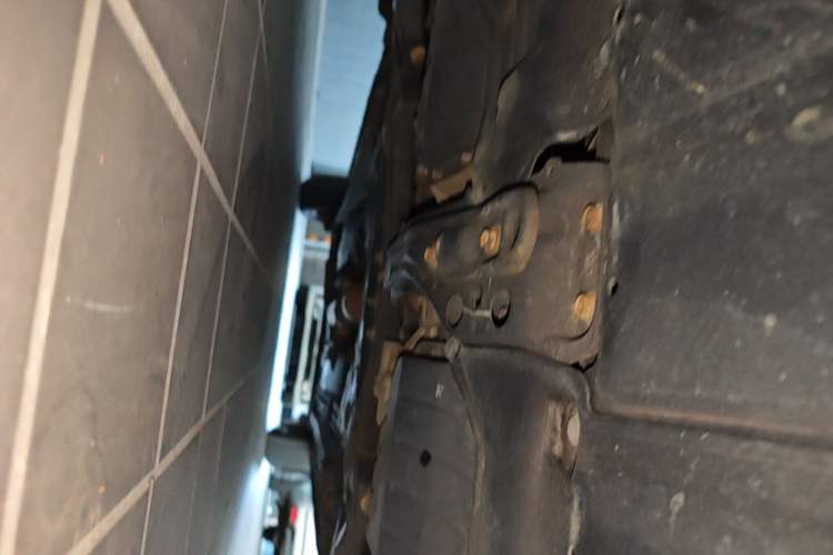 Used Toyota Corolla EX 2011 1.6L Automatic Luxury Edition Chassis Front