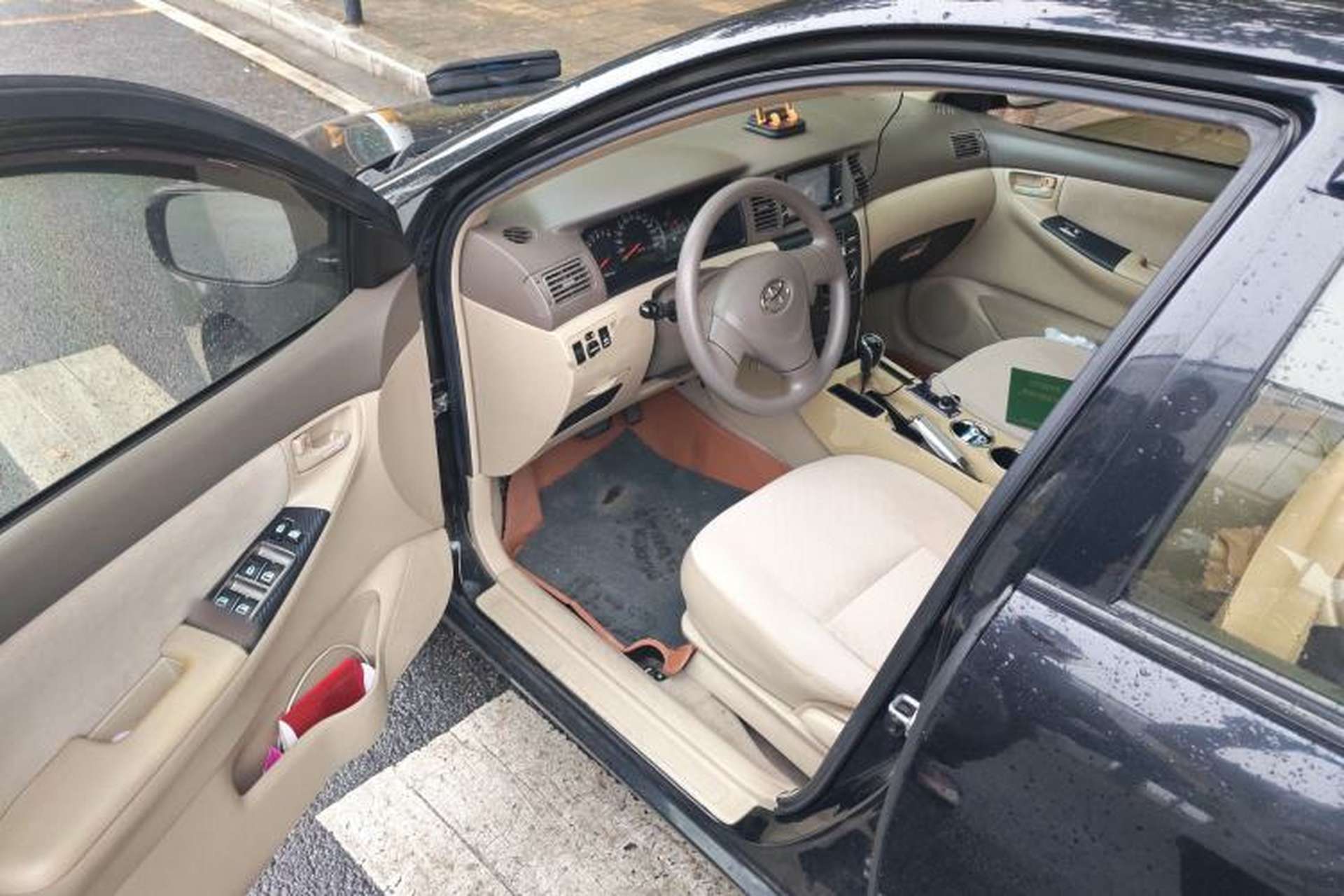 Used Toyota Corolla EX 2011 1.6L Automatic Classic Edition Driver Seat