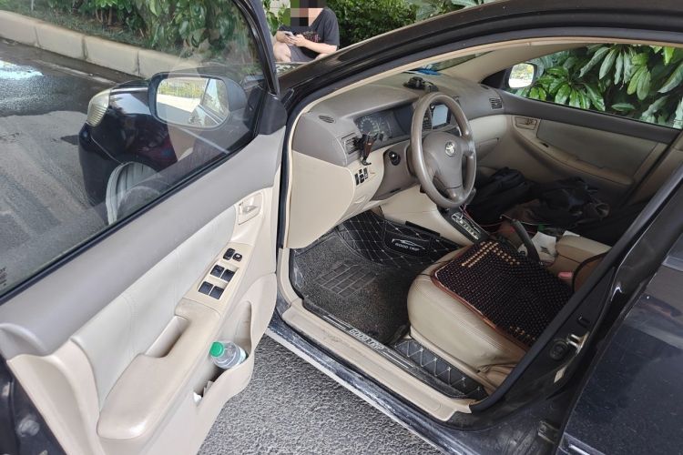 Used Toyota Corolla EX 2011 1.6L Automatic Classic Edition Driver Seat