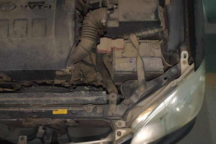 Used Toyota Corolla EX 2011 1.6L Automatic Classic Edition Engine Bay Left