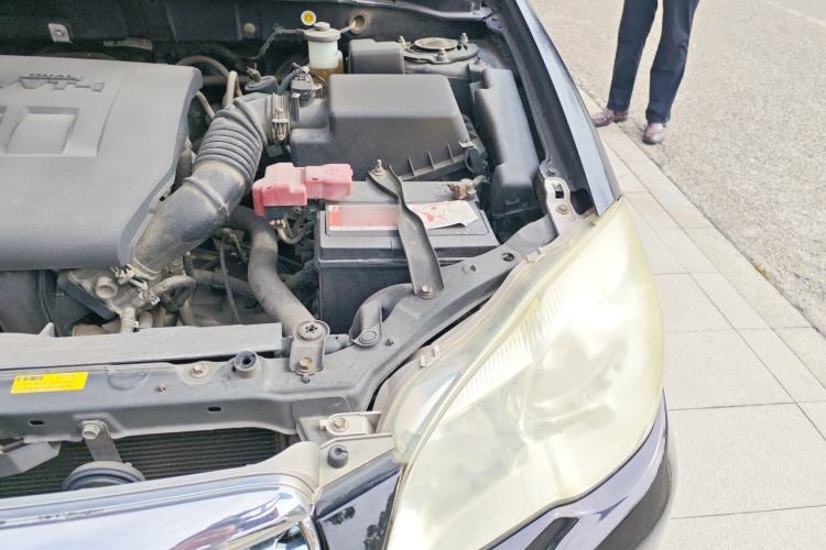 Used Toyota Corolla EX 2011 1.6L Automatic Classic Edition Engine Bay Left