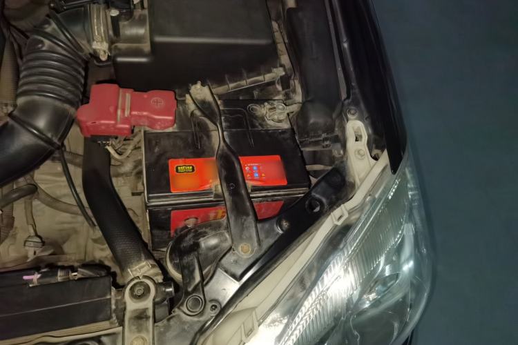 Used Toyota Corolla EX 2011 1.6L Automatic Classic Edition Engine Bay Left