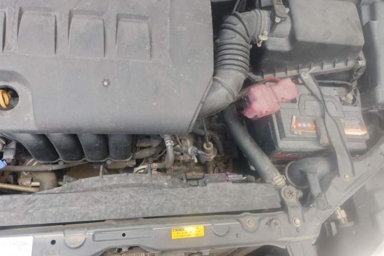 Used Toyota Corolla EX 2011 1.6L Automatic Classic Edition Engine Bay Left