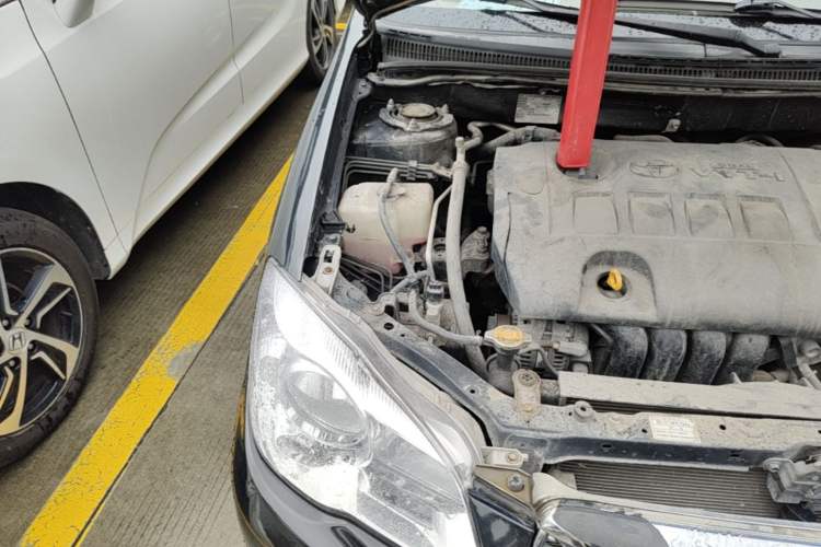 Used Toyota Corolla EX 2011 1.6L Automatic Classic Edition Engine Bay Right