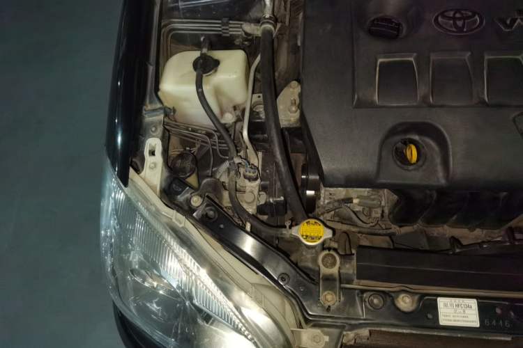 Used Toyota Corolla EX 2011 1.6L Automatic Classic Edition Engine Bay Right