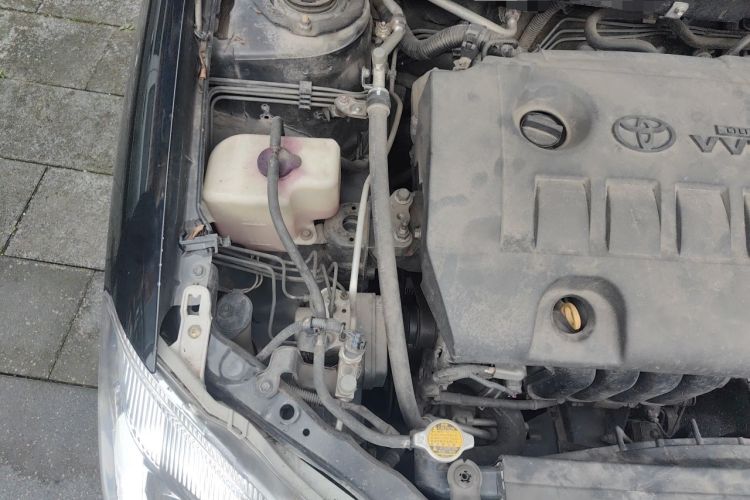 Used Toyota Corolla EX 2011 1.6L Manual Classic Edition Engine Bay Right