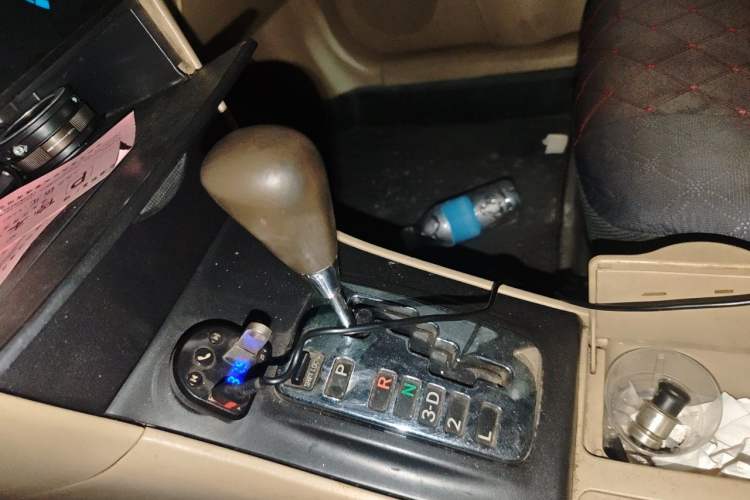 Used Toyota Corolla EX 2011 1.6L Automatic Classic Edition Gear Lever