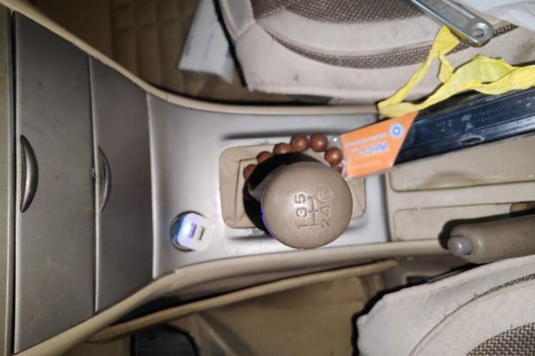 Used Toyota Corolla EX 2011 1.6L Manual Luxury Edition Gear Lever