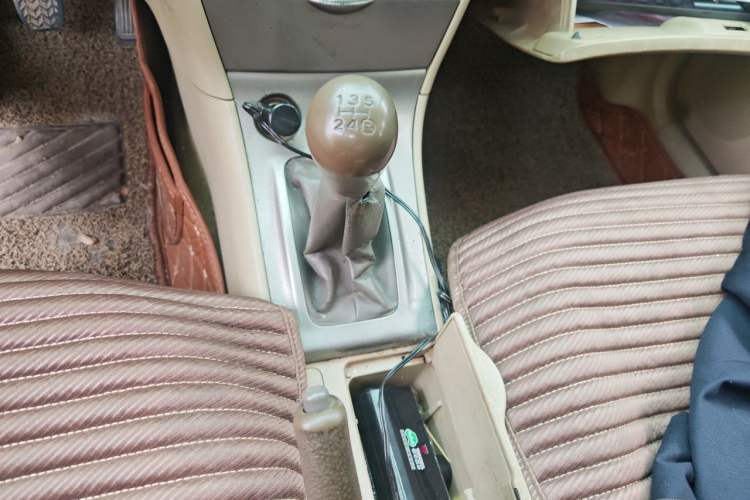 Used Toyota Corolla EX 2011 1.6L Manual Luxury Edition Gear Lever