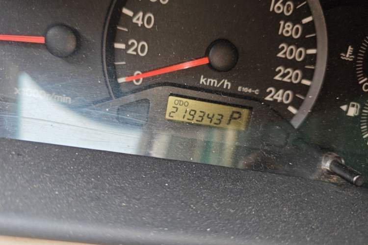 Used Toyota Corolla EX 2011 1.6L Automatic Classic Edition Odometer Close Up