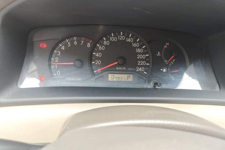 Used Toyota Corolla EX 2011 1.6L Automatic Luxury Edition Odometer Close Up