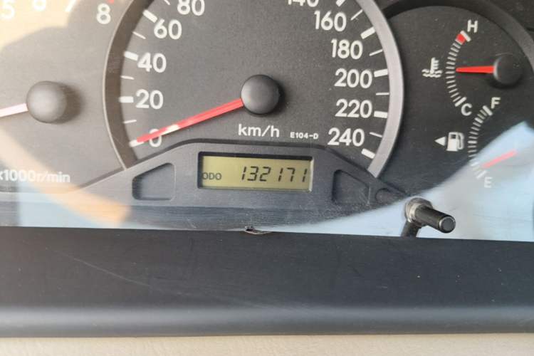 Used Toyota Corolla EX 2011 1.6L Manual Classic Edition Odometer Close Up