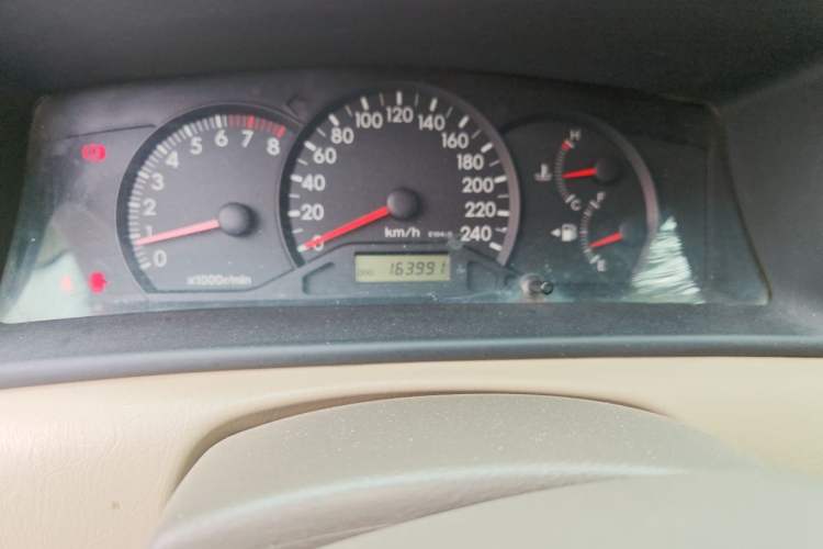 Used Toyota Corolla EX 2011 1.6L Manual Luxury Edition Odometer Close Up