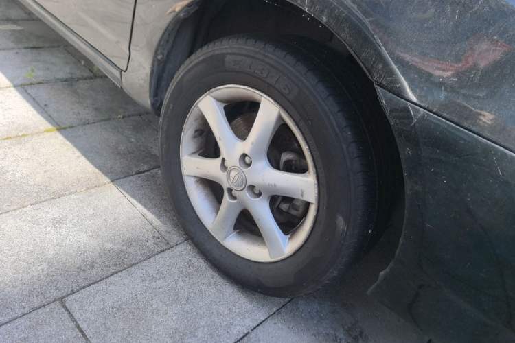 Used Toyota Corolla EX 2011 1.6L Manual Classic Edition Right Front Wheel Hub