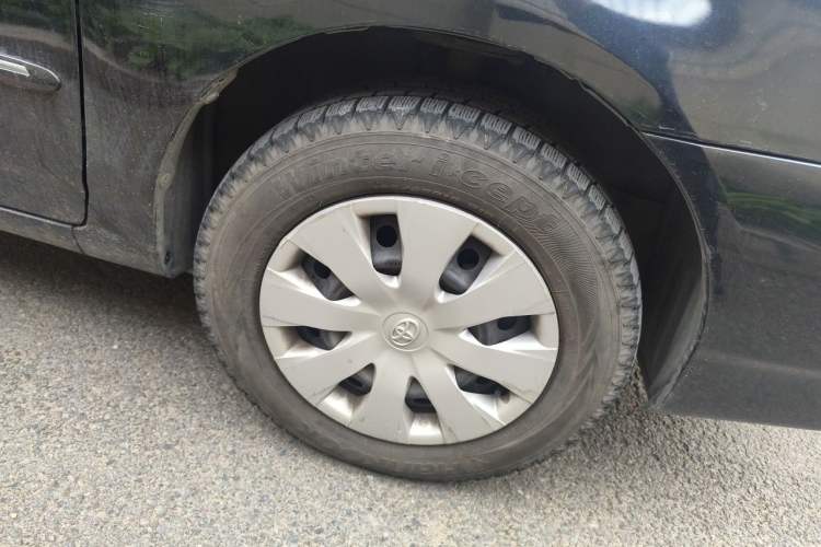 Used Toyota Corolla EX 2011 1.6L Automatic Classic Edition Right Front Wheel Hub