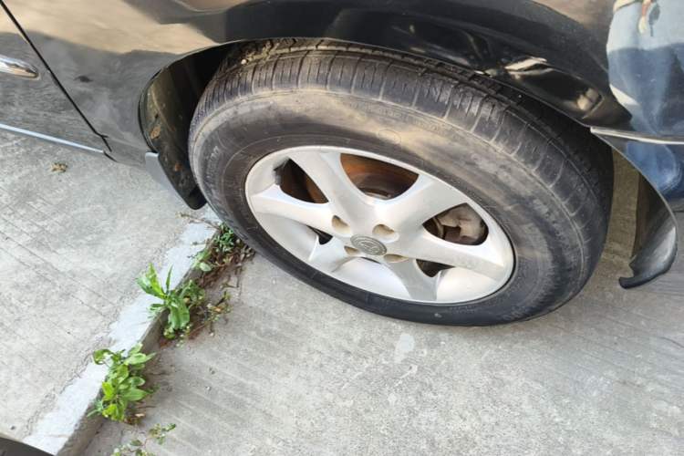 Used Toyota Corolla EX 2011 1.6L Manual Classic Edition Right Front Wheel Hub