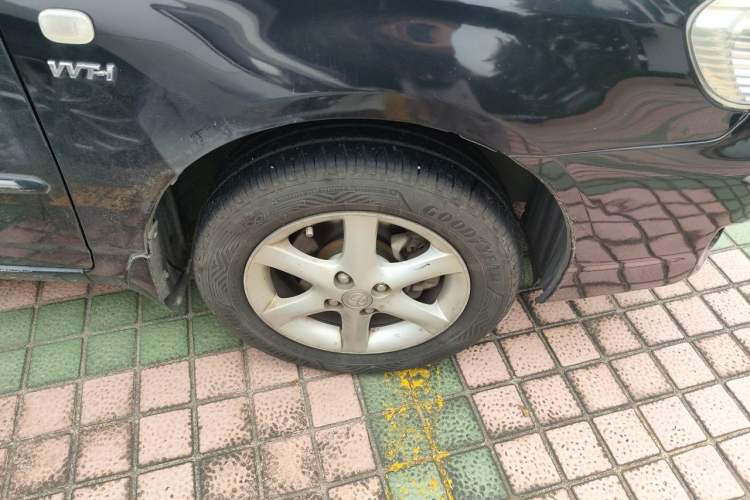 Used Toyota Corolla EX 2011 1.6L Automatic Luxury Edition Right Front Wheel Hub
