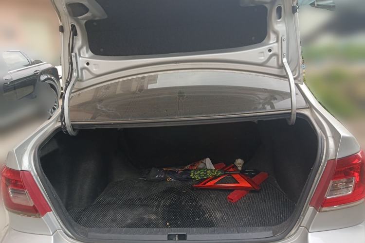 Used Toyota Corolla EX 2011 1.6L Automatic Luxury Edition Trunk
