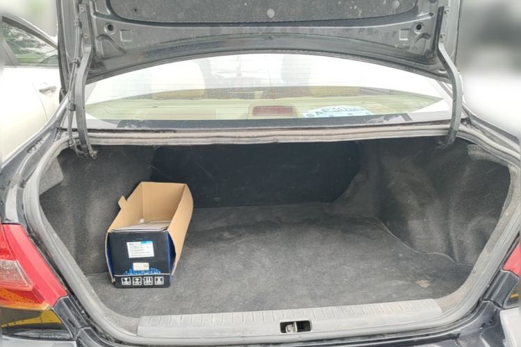 Used Toyota Corolla EX 2011 1.6L Automatic Classic Edition Trunk