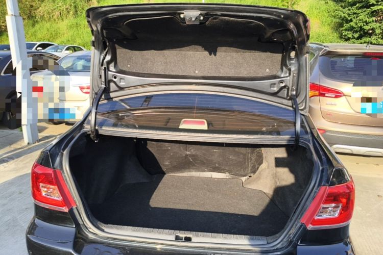 Used Toyota Corolla EX 2011 1.6L Manual Classic Edition Trunk