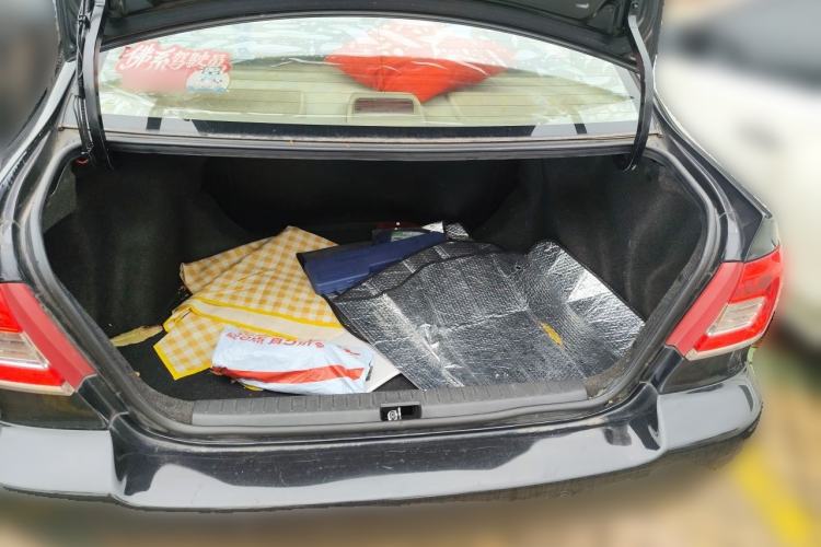 Used Toyota Corolla EX 2011 1.6L Automatic Luxury Edition Trunk