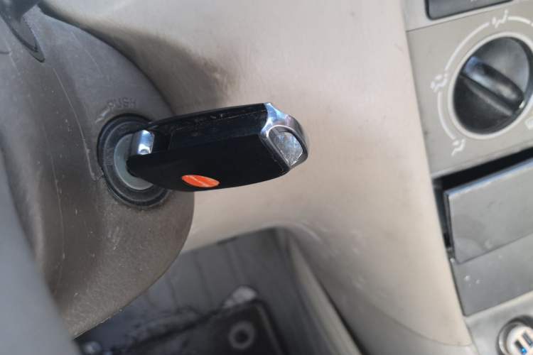 Used Toyota Corolla EX 2011 1.6L Manual Classic Edition Vehicle Key