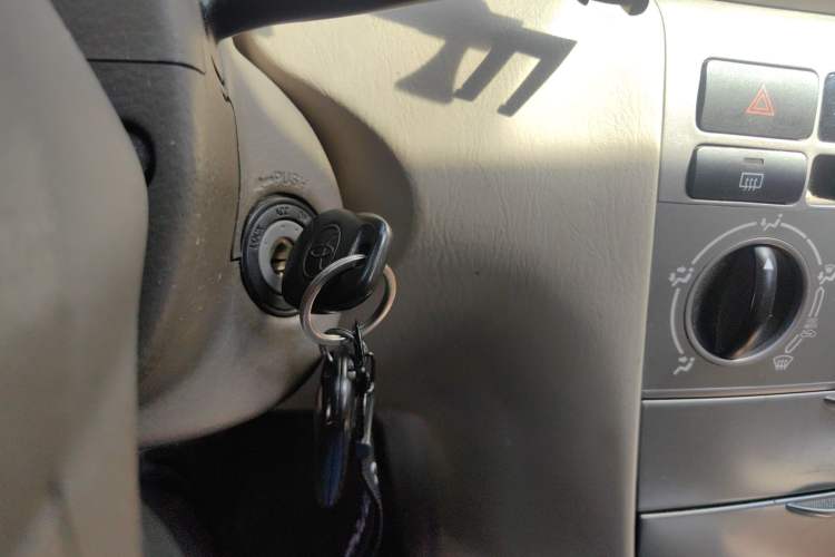Used Toyota Corolla EX 2011 1.6L Automatic Luxury Edition Vehicle Key