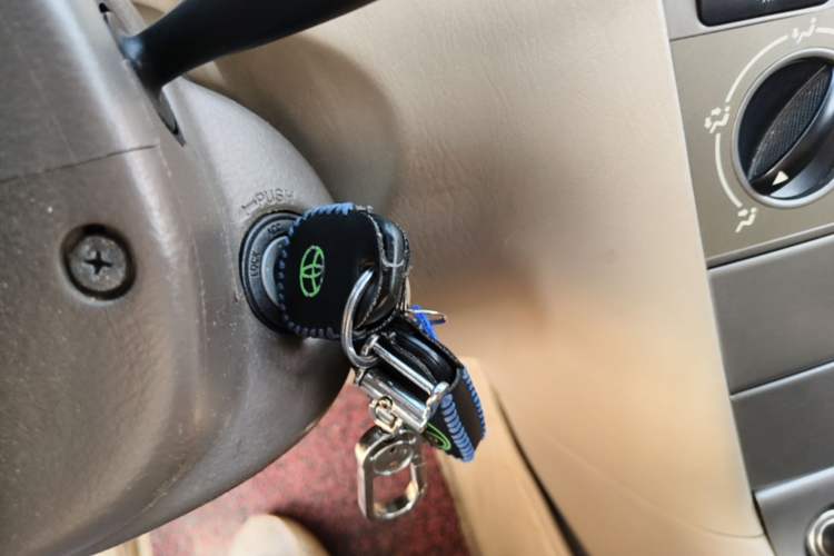 Used Toyota Corolla EX 2011 1.6L Manual Classic Edition Vehicle Key