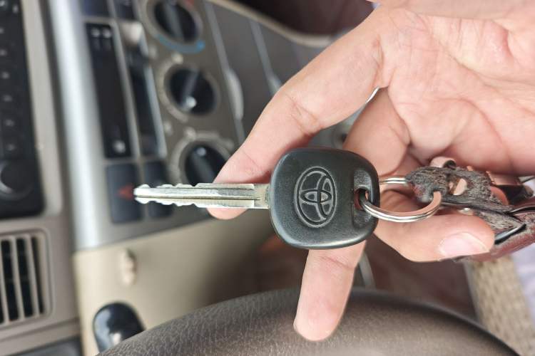 Used Toyota Corolla EX 2011 1.6L Automatic Luxury Edition Vehicle Key