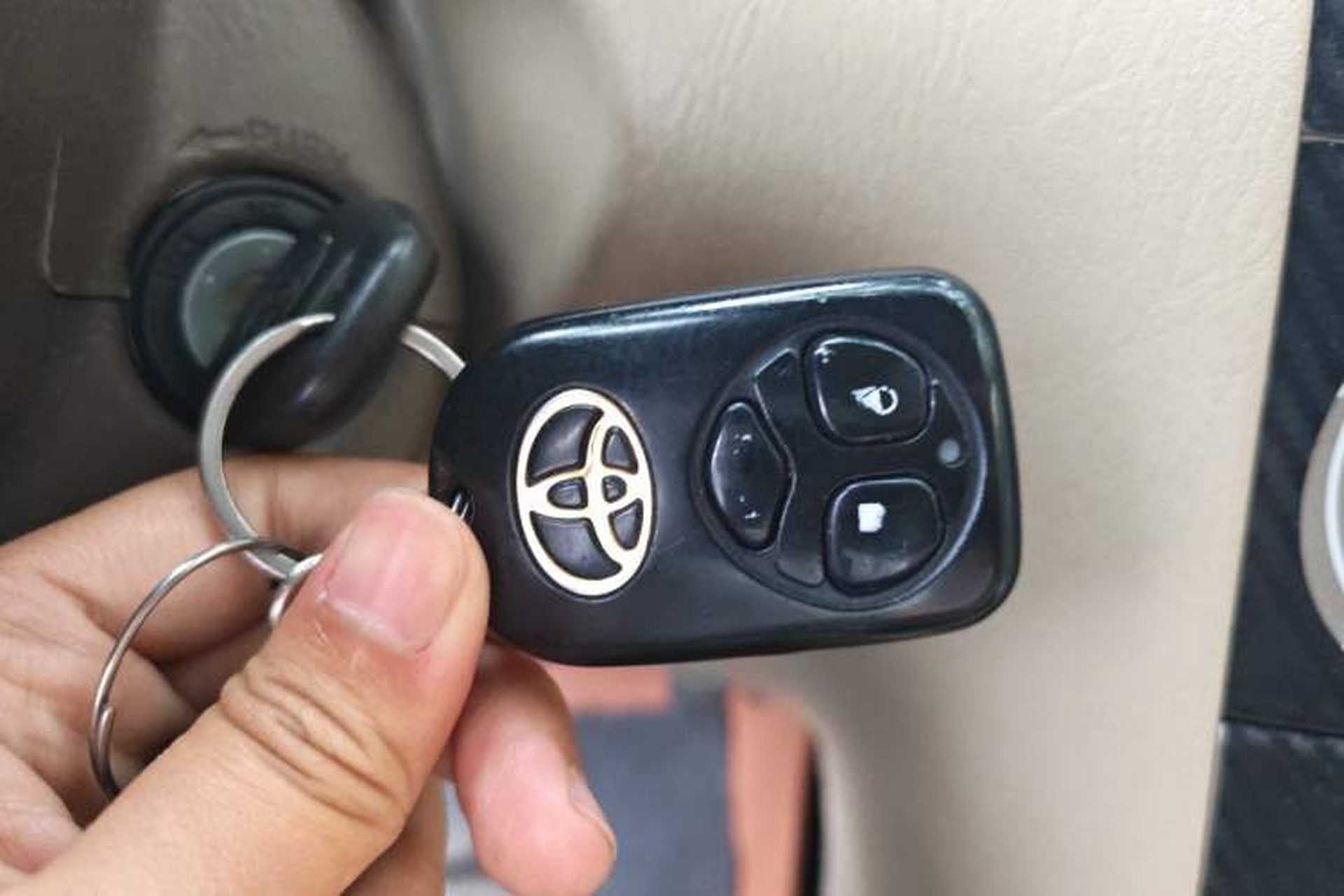 Used Toyota Corolla EX 2011 1.6L Automatic Classic Edition Vehicle Key