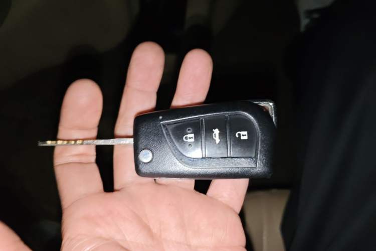 Used Toyota Corolla EX 2011 1.6L Automatic Classic Edition Vehicle Key